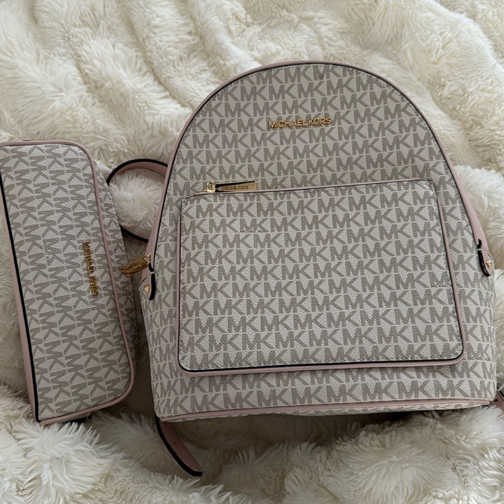 Michael Kors backpack/ set